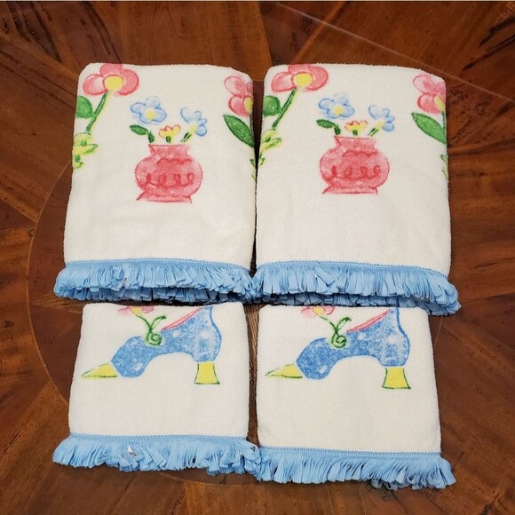 Whimsical Garden and Shoe Bath Towel Set - Picture 2 of 4